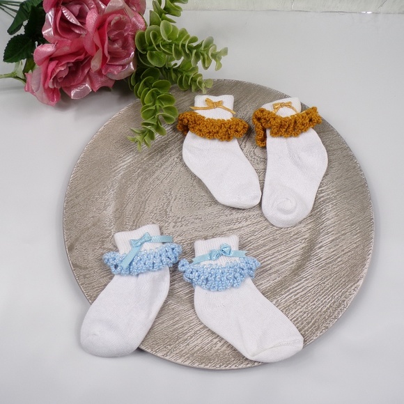 Set of 2 Crochet Trimmed Socks Blue & Brown - Picture 1 of 5